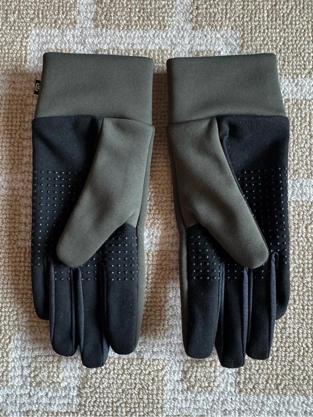 Burton Touchscreen Fleece Lined Gloves Olive Green Size Medium